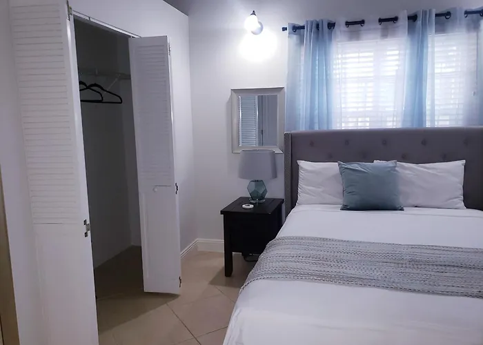 Ivys Luxury Townhouse Apartment Montego Bay