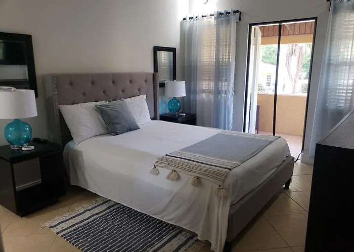 Ivys Luxury Townhouse Apartment Montego Bay